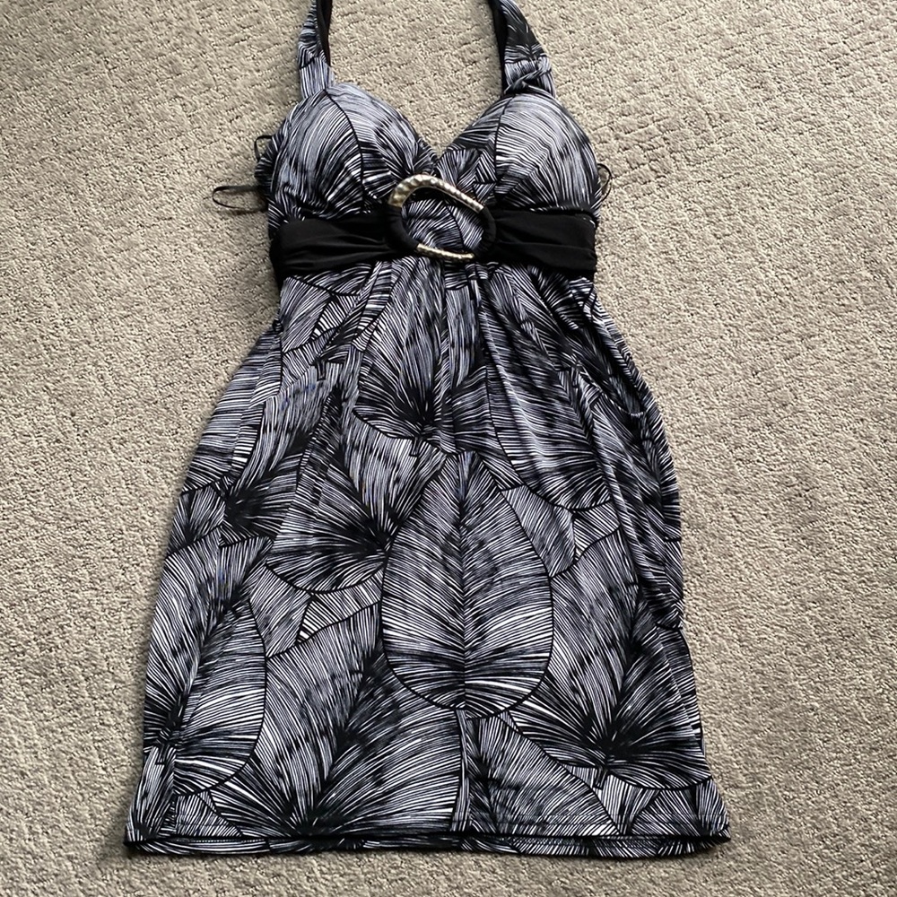 Beautiful black and white dress